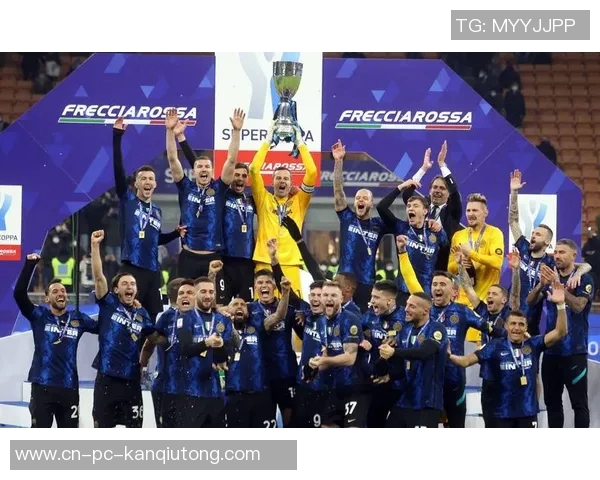 巅峰对决AC米兰与巴萨再度交锋球迷期待精彩瞬间